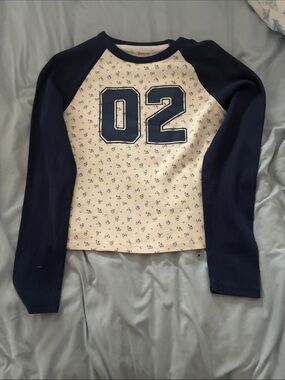 Navy & Cream '02 Raglan Women's Sweater